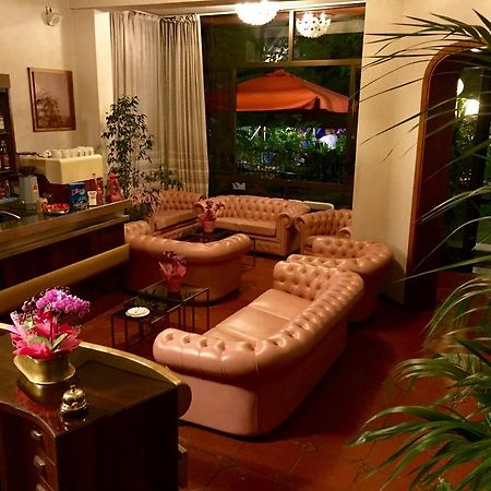 Meuble Lariana Hotel เบลลาเรีย-อีเจอา มารีนา ภายนอก รูปภาพ