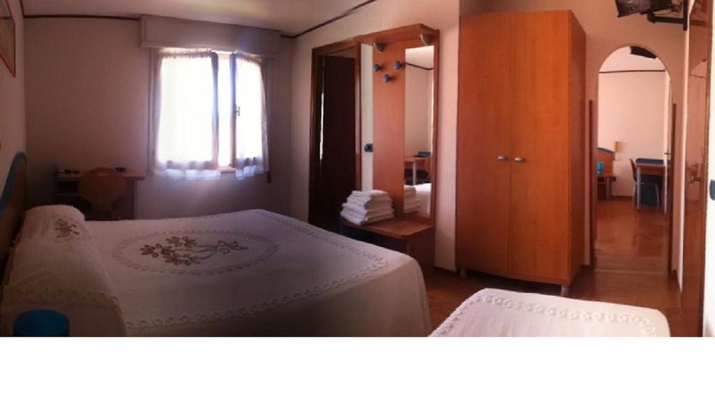 Meuble Lariana Hotel เบลลาเรีย-อีเจอา มารีนา ภายนอก รูปภาพ